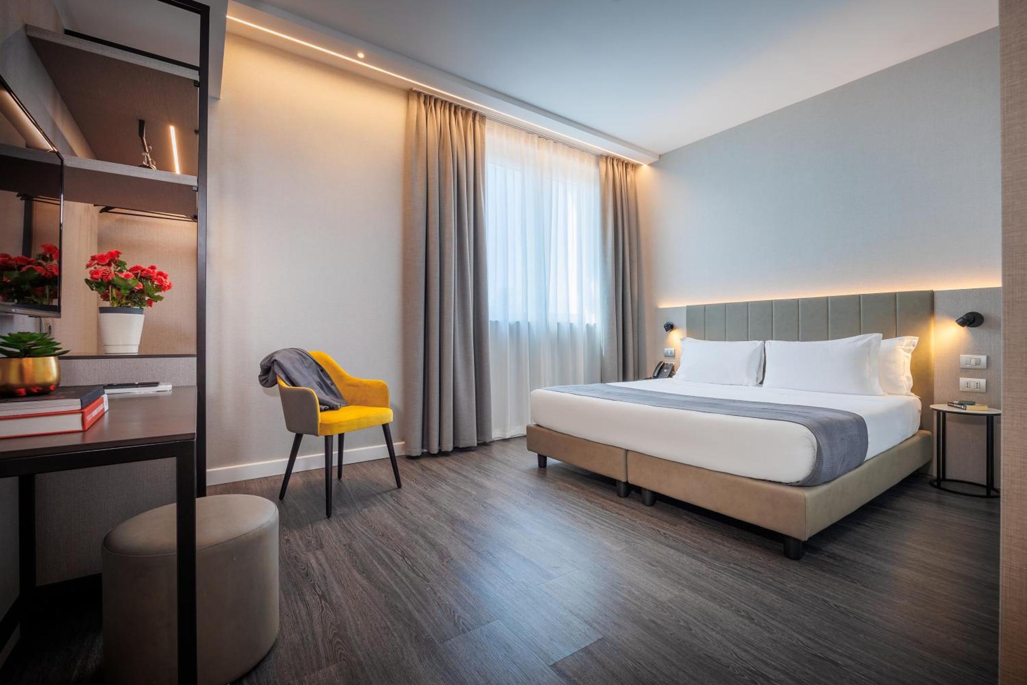 Ih Hotels Milano Centrale Екстериор снимка