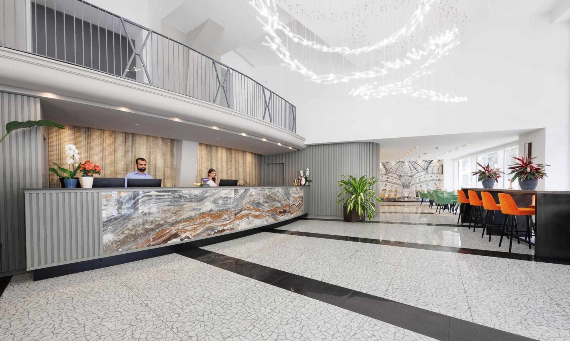 Ih Hotels Milano Centrale Екстериор снимка