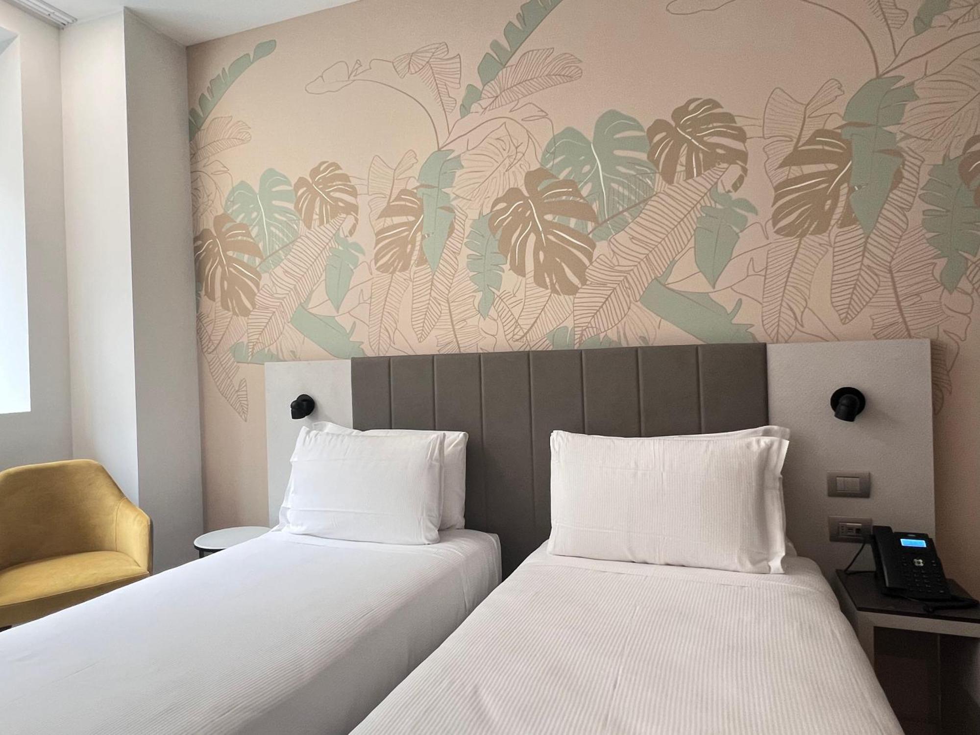 Ih Hotels Milano Centrale Екстериор снимка