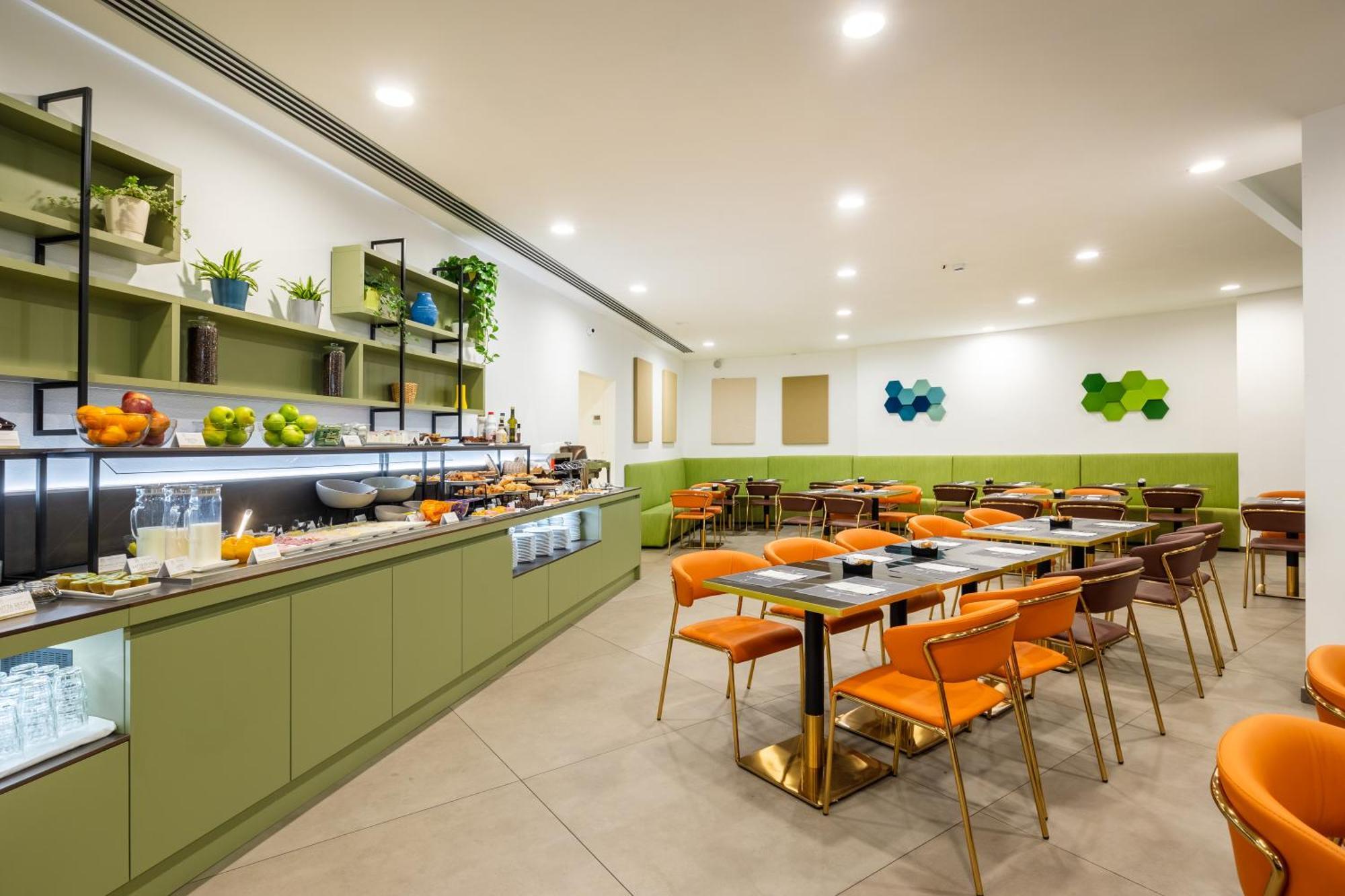 Ih Hotels Milano Centrale Екстериор снимка
