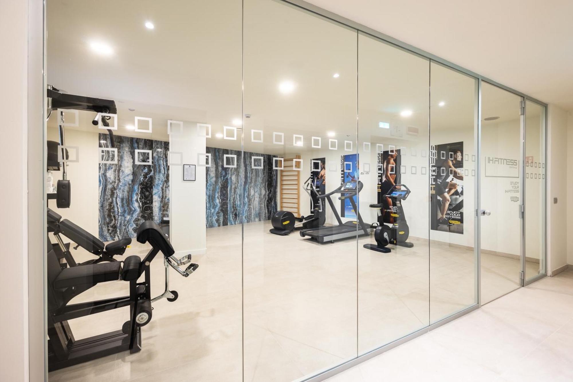 Ih Hotels Milano Centrale Екстериор снимка
