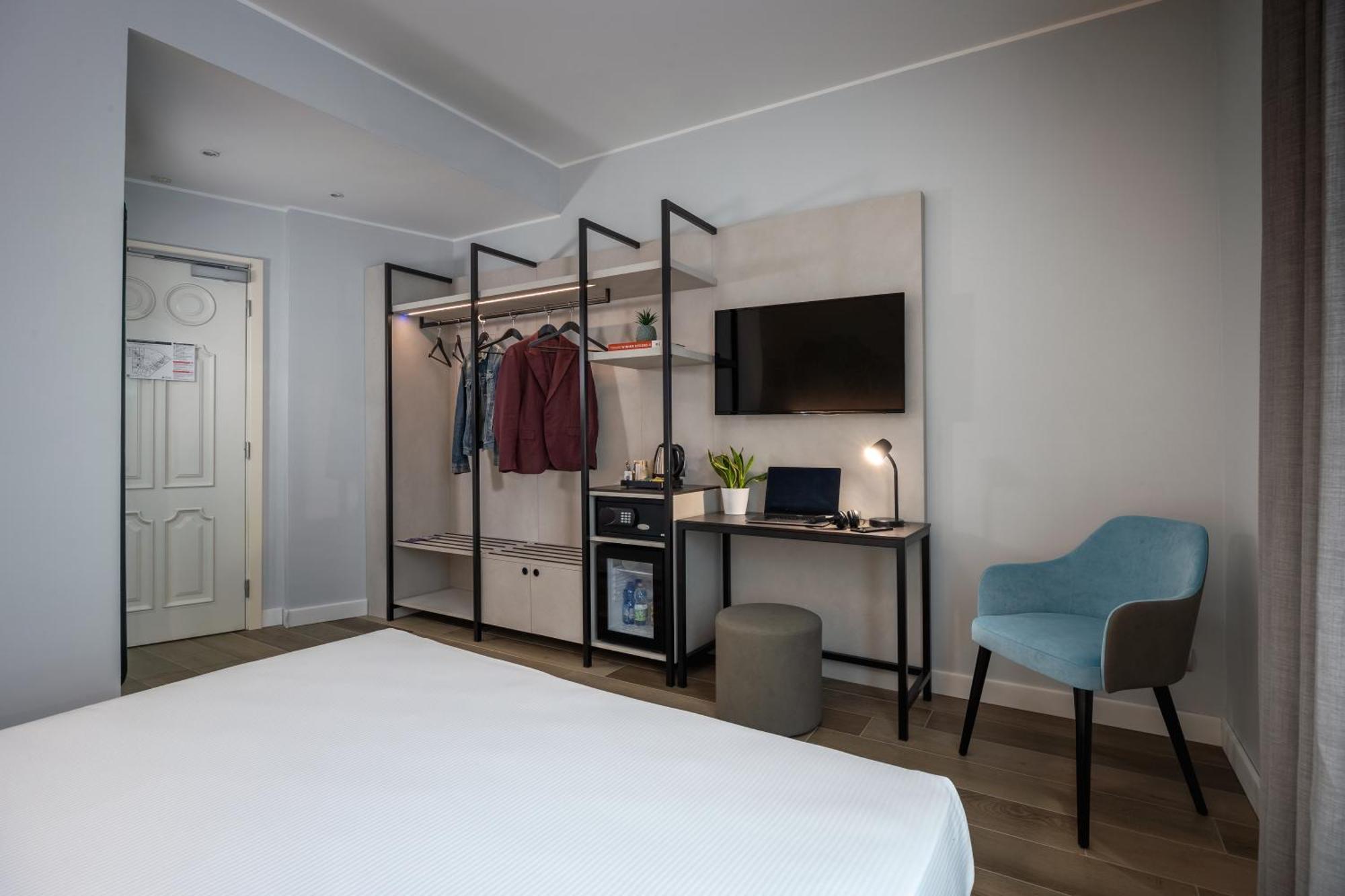 Ih Hotels Milano Centrale Екстериор снимка